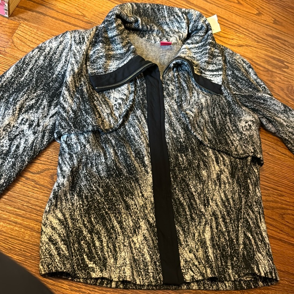 Theee Dots full zip jacket - size Small